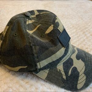 Camo baseball hat